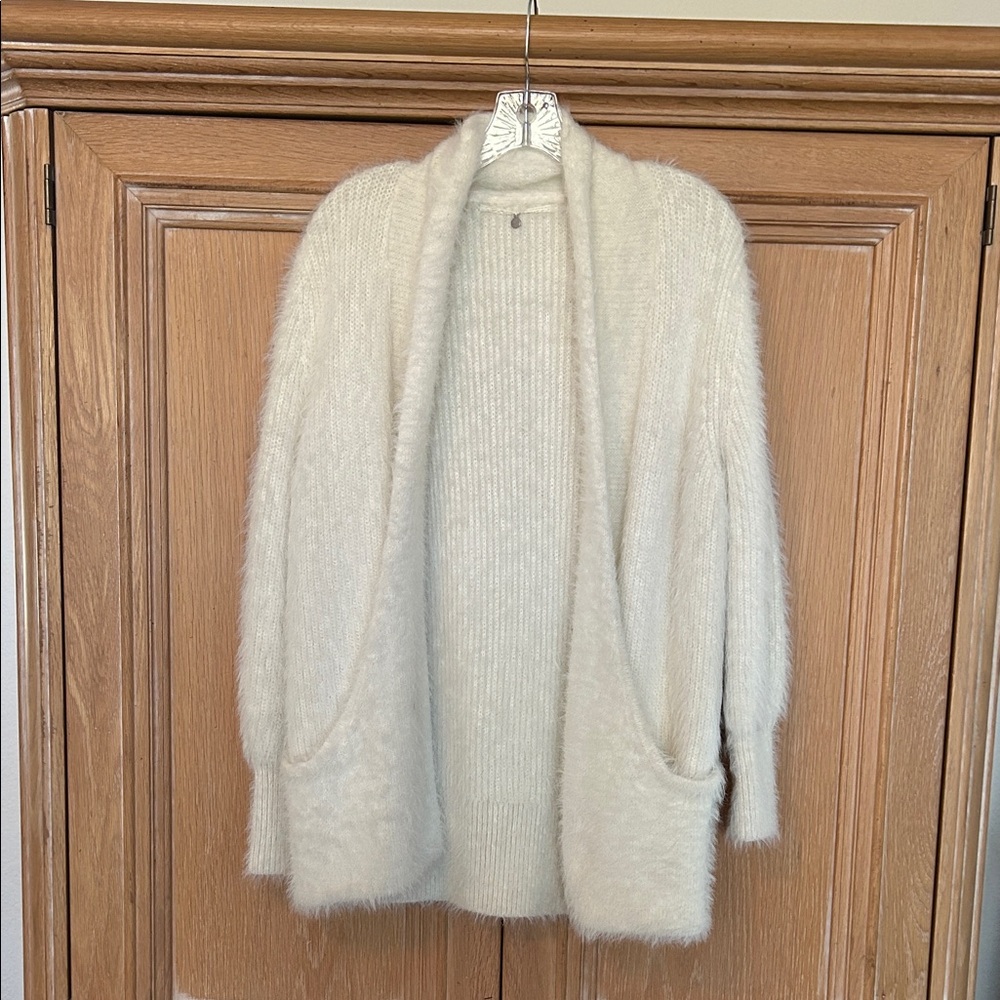 Anthropologie Cream Super Soft Cardigan